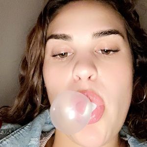 Meet your Posher, Delaney